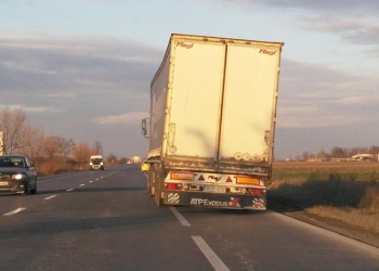 Transportatorii arădeni: Suntem atacaţi de migranţi!