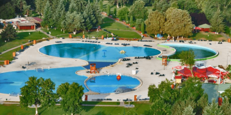 Primul oraș din vestul țării în care se anunță deschiderea ștrandurilor