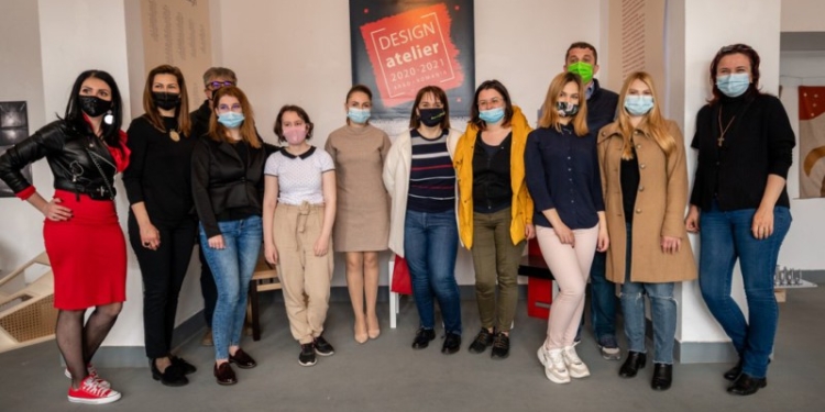 Studenții de la Design ai UAV au cucerit Galeria Delta