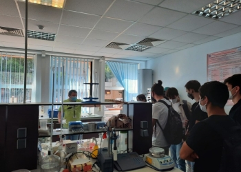 FOTO De Ziua Mondială a Mediului, elevii arădeni au învățat la UAV Arad cum restaurează ecosistemele