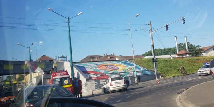 Un copil a fost victimă într-un accident rutier la pasajul Popa Șapcă din Timișoara