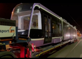 VIDEO A ajuns primul tramvai nou în Timișoara, fabricat în Turcia