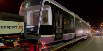 VIDEO A ajuns primul tramvai nou în Timișoara, fabricat în Turcia