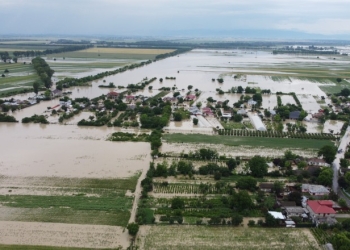 Zone întregi din estul țării, devastate de inundații