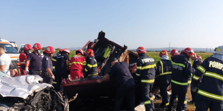 Accident cumplit în Bacău. 7 morți, printre care și 2 copii. A fost activat planul roșu