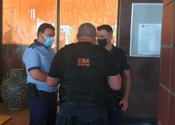 VIDEO Alegeri cu scandal la PNL Timișoara. Agenți de pază și polițiști la sala „Capitol” Nica și Tabără au părăsit ședința