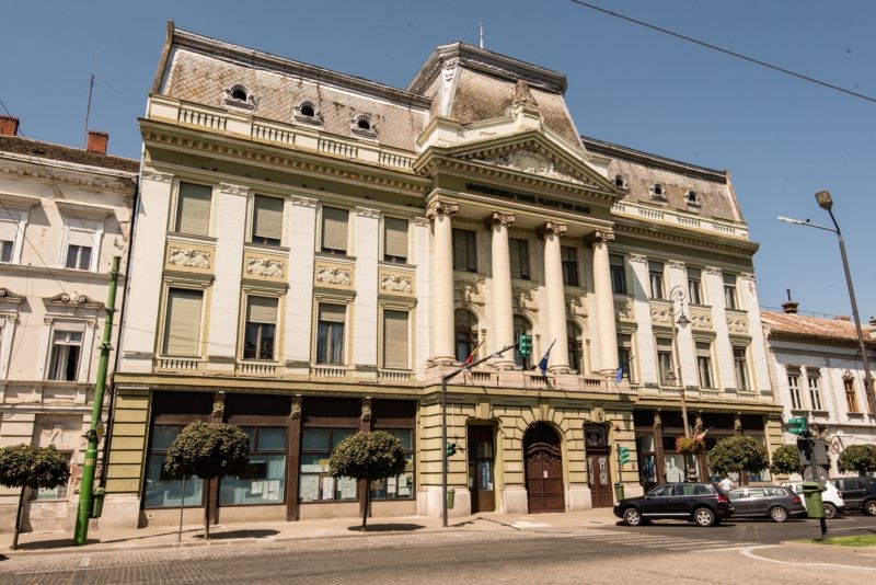 Nouă facultăți și nenumărate posibilități de carieră, la Universitatea Aurel Vlaicu din Arad