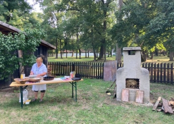 Ziua Județului Timiș sărbătorită la Muzeul Satului Bănățean cu pâine tradițională la cuptor și…5 lei biletul