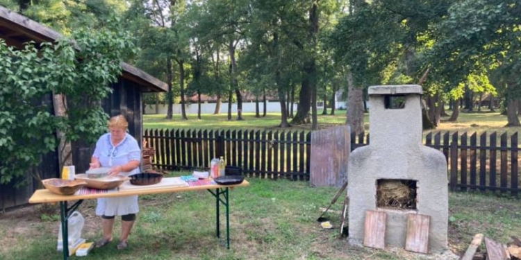 Ziua Județului Timiș sărbătorită la Muzeul Satului Bănățean cu pâine tradițională la cuptor și…5 lei biletul