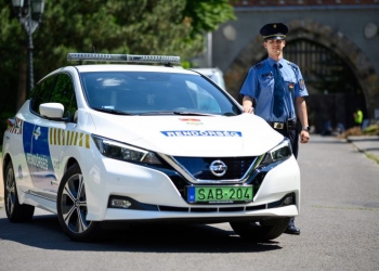 Poliția din Ungaria lansează prima aplicație din lume cu recompense pentru șoferii care respectă limitele de viteză