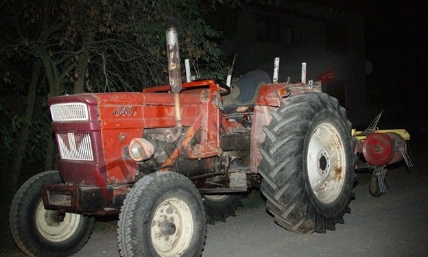 Moarte violentă pentru un bărbat din Timiș. Și-a găsit sfârșitul sub roțile unui tractor, sub privirile fiicelor sale