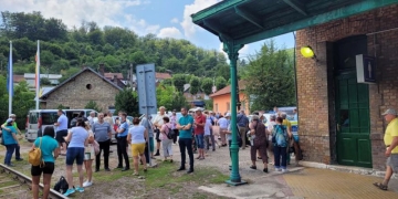 Turiști așteptați de poliție, după o plimbare pe Semmeringul Bănățean. Vezi aici ce s-a întâmplat