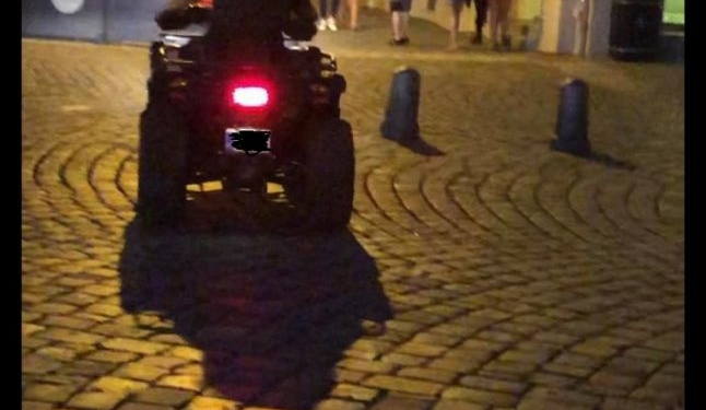 Cea mai ”scumpă” plimbare prin Piața Unirii din Timișoara. Trei tineri amendați