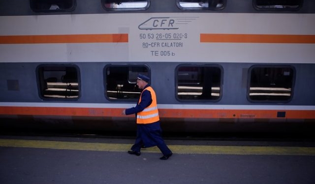 Lider sindical, după ce o locomotivă a luat foc: Mecanicii cu experiență se pensionează și nu vine nimeni în locul lor. Proteste la orizont