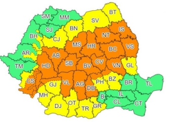 Cod portocaliu în 19 judeţe până joi dimineaţa. Vin ploi torențiale!