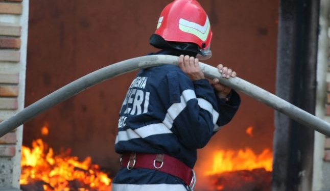 Incendiu la o biserică din Timiș