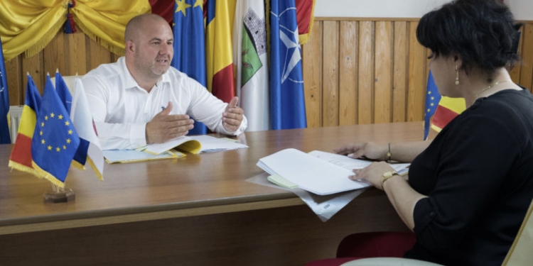 Școala gimnazială din Moravița în plin proces de modernizare și reabilitare. Pregătiri intense pentru începerea, în siguranță, a anului școlar