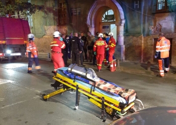 Incendiu la Spitalul de Psihiatrie din Arad. Pacienți evacuați, șase oameni, transportați la Urgențe