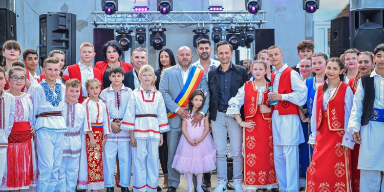 Ruga mare în comuna Moravița. Află ce artiști au urcat pe scenă