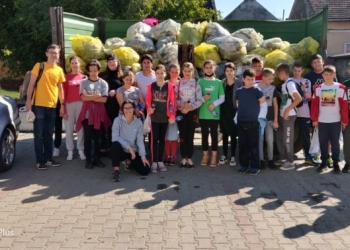 Zeci de elevi și profesori au participat la ziua de Curățenie Națională