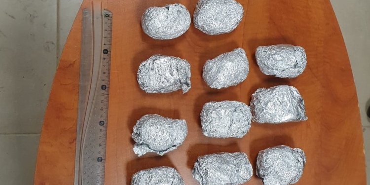 Doi tineri din Timișoara au fost reținuți pentru trafic de droguri de mare risc