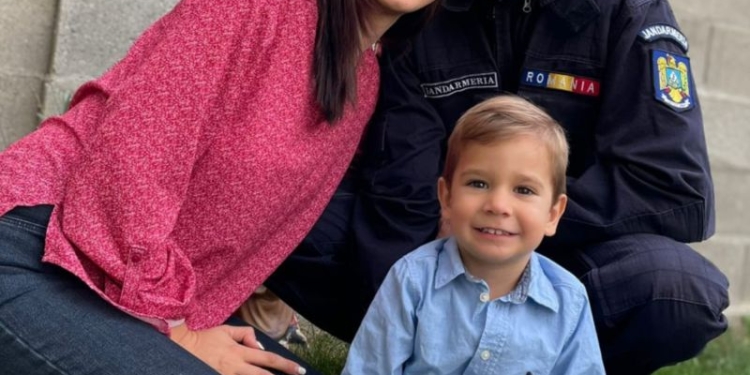 Fiecare dintre noi poate să fie apărătorul vieții unui tânăr, care luptă cu cancerul! Apel umanitar făcut de jandarmii din Timișoara