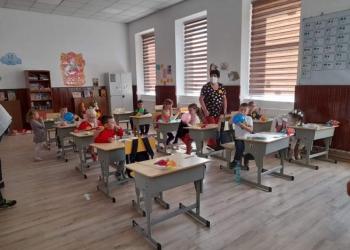 A sunat primul clopoțel! Emoții pentru elevii și preșcolarii din comuna Moravița