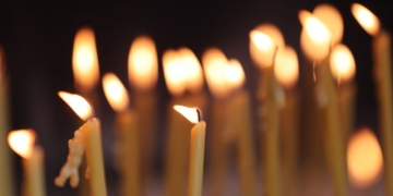 Mii de oameni au participat la procesiunea cu Sfintele moaşte ale ocrotitorului Banatului