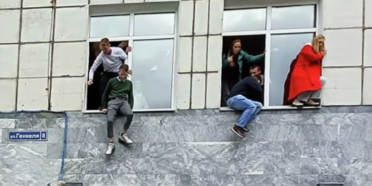 VIDEO Atac armat la o universitate din Rusia: 8 morți și 19 răniți