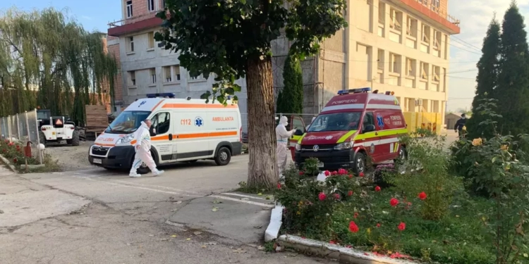Cum a rămas „în pană” de oxigen Spitalul Cărbunești, acolo unde patru pacienți au murit. Prefectul dă vina pe firma din Timișoara care face aprovizionarea