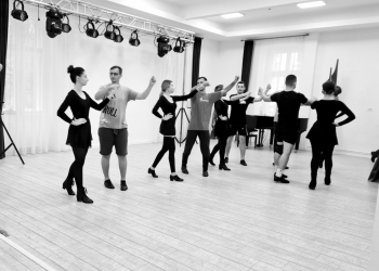 VIDEO. Festivalul național de folclor, ultimele pregătiri. Vezi cum se antrenează profesioniștii dansului bănățean