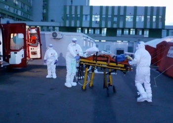 VIDEO Pacienții pozitivi COVID-19, în stare gravă, au plecat din Timișoara spre Szeged, Ungaria