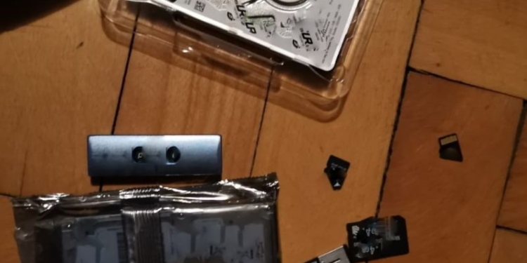 Un austriac obsedat de o angajată a sa, româncă, a angajat detectivi particulari să o urmărească și hărțuiască! Polițiștii au intrat pe fir! Au făcut cinci descinderi în Timișoara și Arad