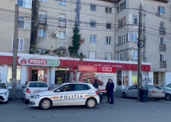 Incident grav! Fetiță de 3 ani, căzută de la etajul patru