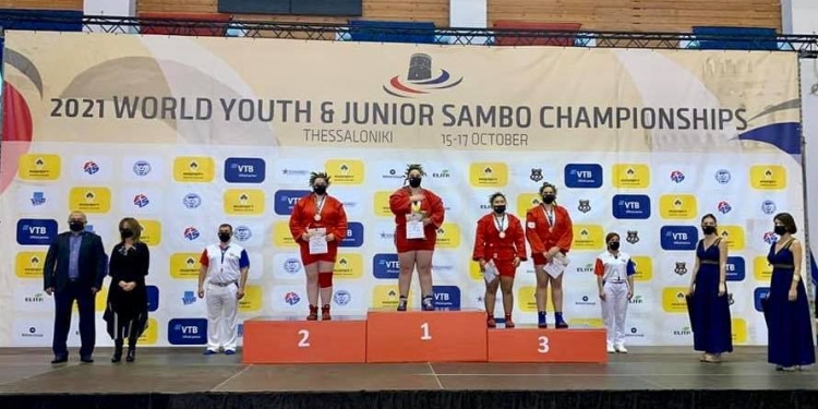 Campioană mondială de arte marțiale, studentă la Universitatea „Aurel Vlaicu” din Arad