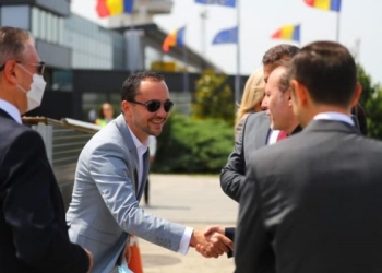 Deputatul PNL de Timiș, urmărit penal de DNA, Cosmin Șandru, s-a autosuspendat din partid