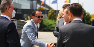 Deputatul PNL de Timiș, urmărit penal de DNA, Cosmin Șandru, s-a autosuspendat din partid