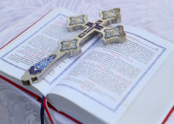 Încă un preot s-a stins din viață. Era bolnav de Covid