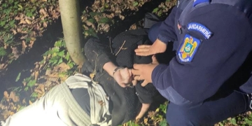 Alcoolul, motiv de furt pentru un bărbat din Buziaș. A fost prins de jandarmi