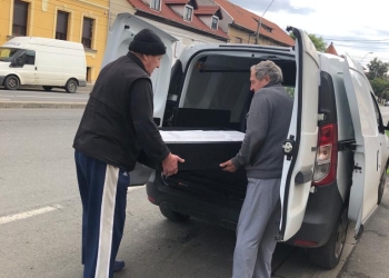 O masă caldă pentru oameni nevoiași! Rotary Cetate Timișoara vine în sprijinul a zeci de oameni ai străzii