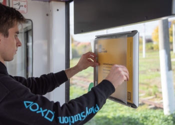 Timișoara (re)citeşte. Versuri în toate mijloacele de transport în comun