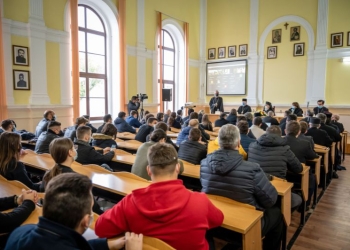 Colocviu Naţional la Universitatea „Aurel Vlaicu” din Arad