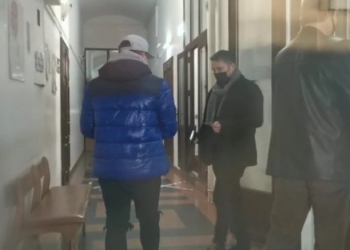 VIDEO Suspectul de uciderea din culpă a doi migranți și rănirea altor nouă, audiat de Parchetul de pe lângă Tribunalul Timiș