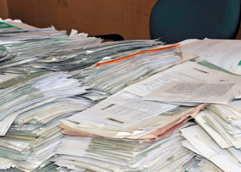 Adio, copii! Instituțiile publice nu mai au voie să ceară copii după documente emise de alte entități ale statului. Legea a fost promulgată