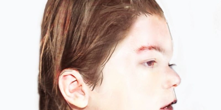 Anchetatorii au reconstituit chipul desfigurat al fetiței găsită moartă, într-un cartier din Arad