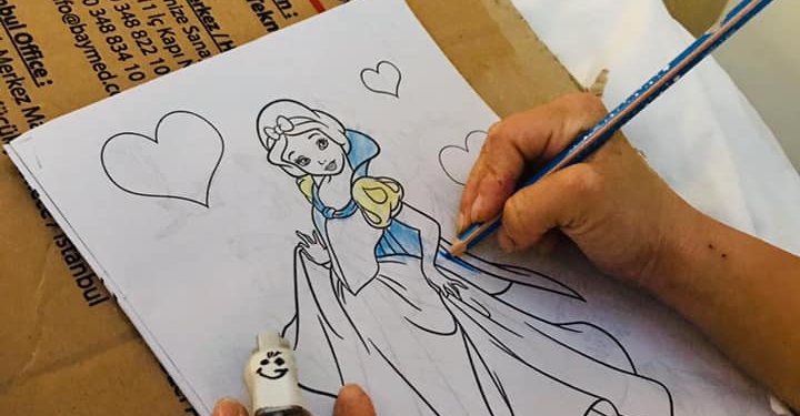 Tânăra cu sindrom Down din Timișoara, al cărei tată a murit intoxicat cu dioxid de carbon din cauză că se încălzeau la aragaz, este în afara pericolului!