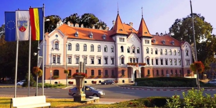 Doi PNL-iști se dau în judecată! Primăria Lugoj acționează în instanță Direcția de Sănătate Publică Timiș! Niciuna dintre instituții nu vrea să plătească salariile medicilor