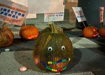 „Primăria Groazei!” Protest al elevilor liberali în fața Primăriei Timișoara