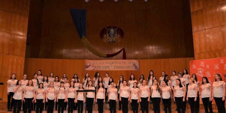 Concerte de colinde pregătite de elevii Liceului de Artă ”Ion Vidu”