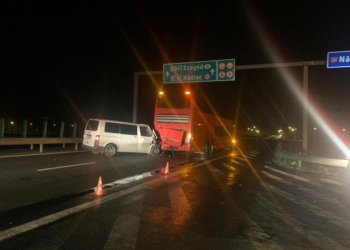 Accident cu un microbuz și un autocar pe autostrada A1 Deva – Nădlac